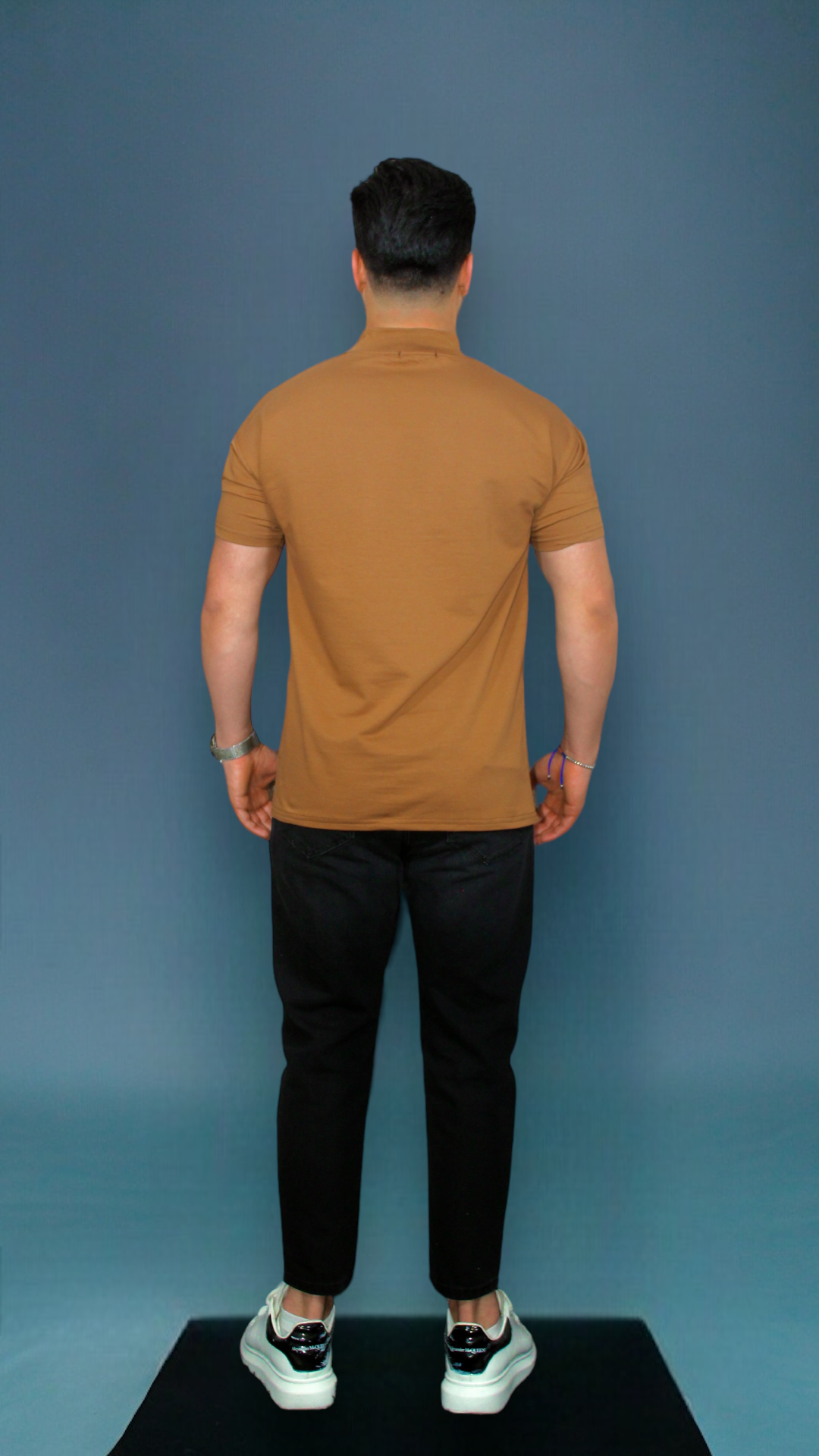 MEMZ SIGNATURE TURTLENECK TEE IN BROWN