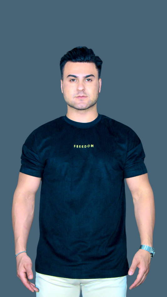 MEMZ FREEDOM SLIM TEE IN BLACK